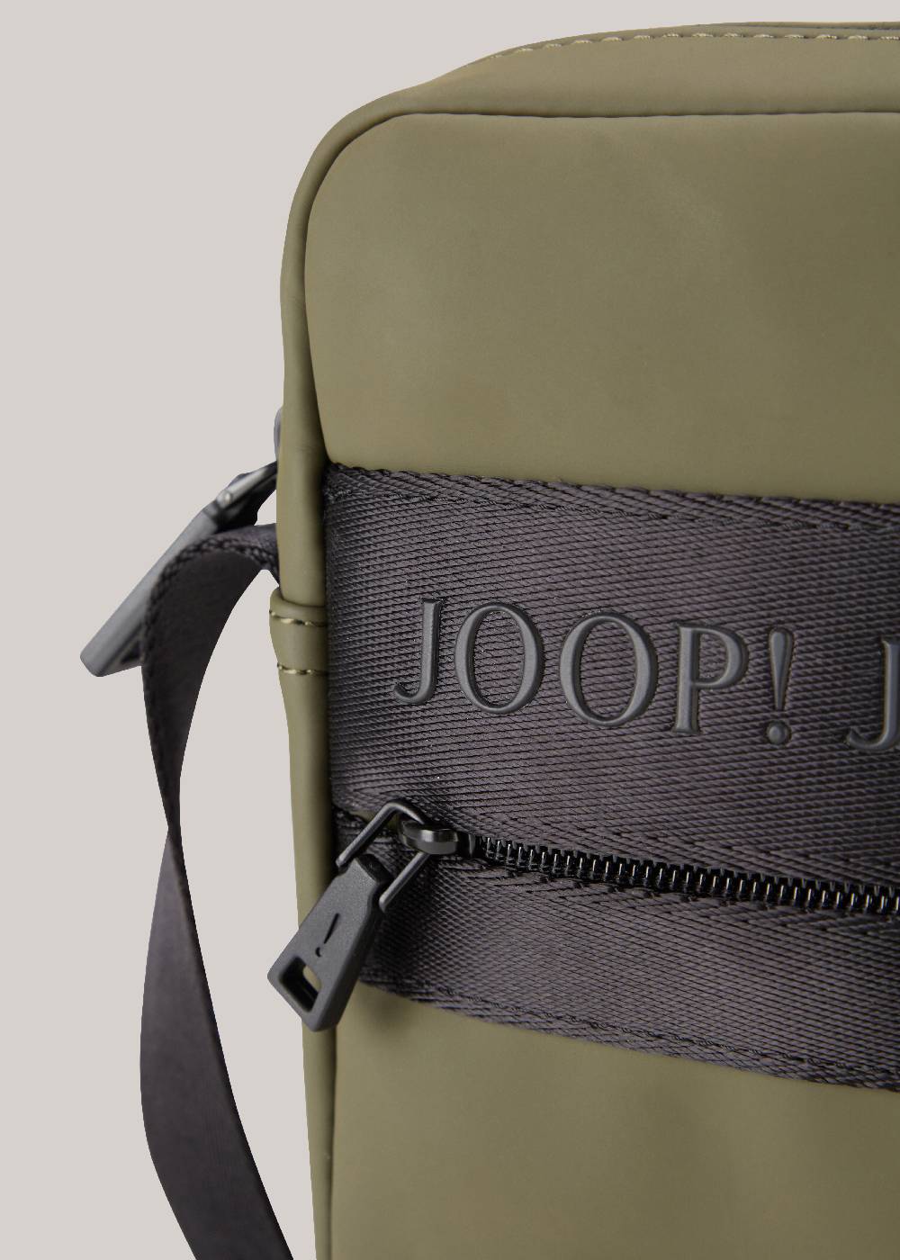 Joop Schultertasche Modica Nuvola Rafael in Oliv Jubiläumsangebot