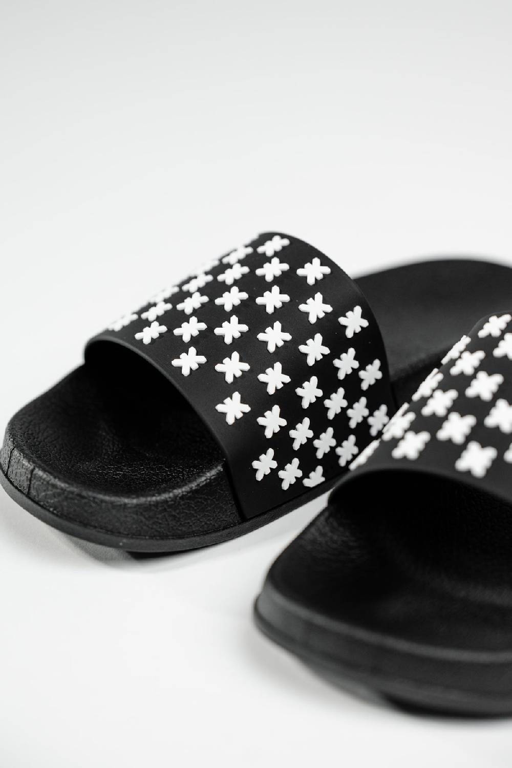 Karo Kauer Slipper Logo Bis zu 65% Rabatt