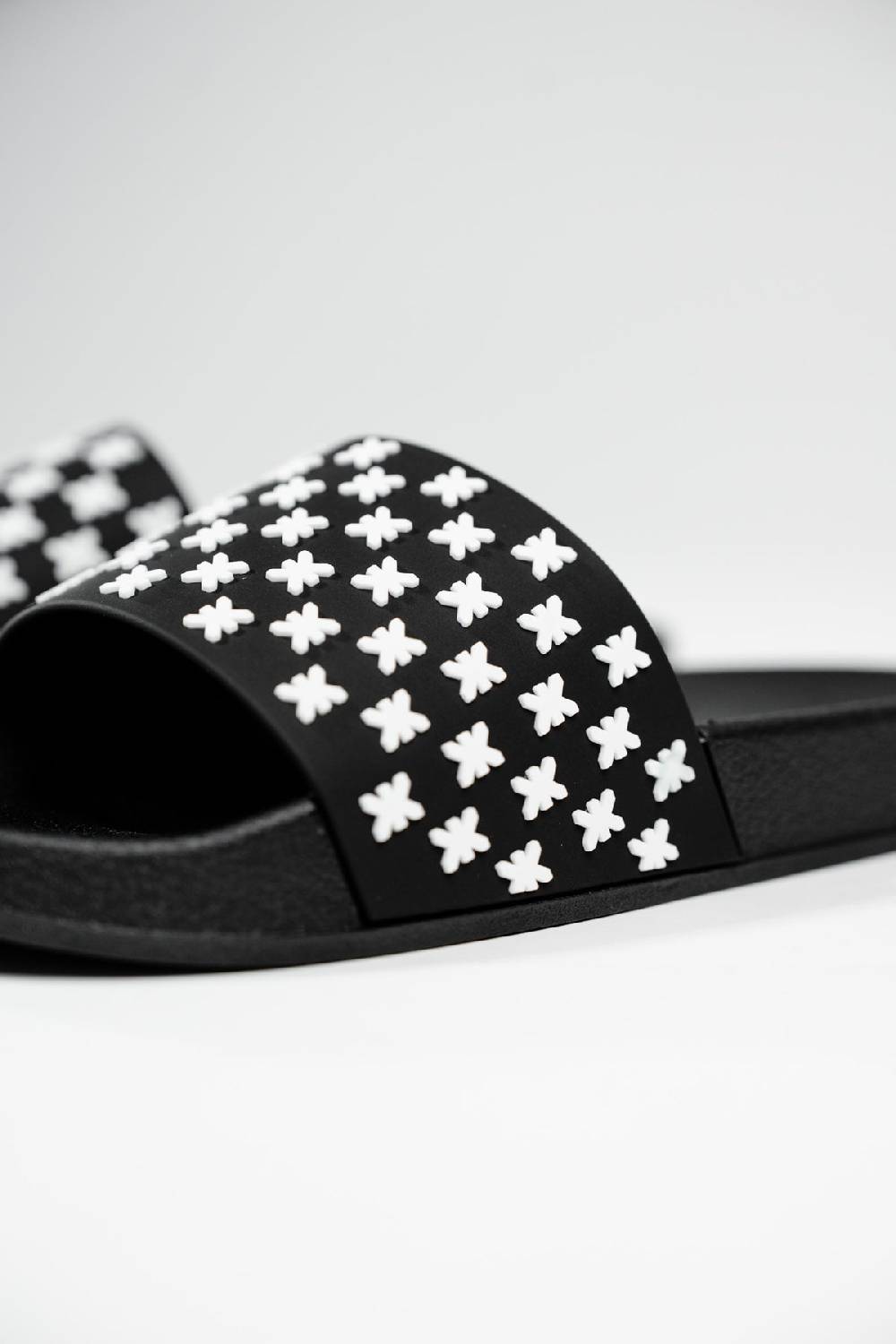 Karo Kauer Slipper Logo Bis zu 65% Rabatt