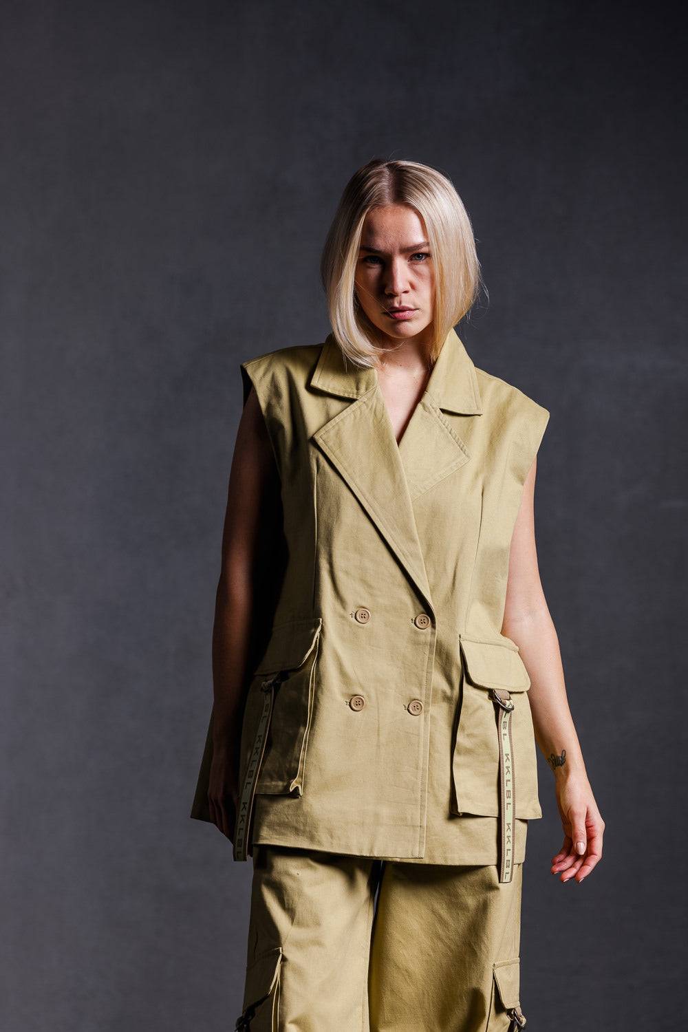 Karo Kauer Vest Khaki Vatertagsangebot