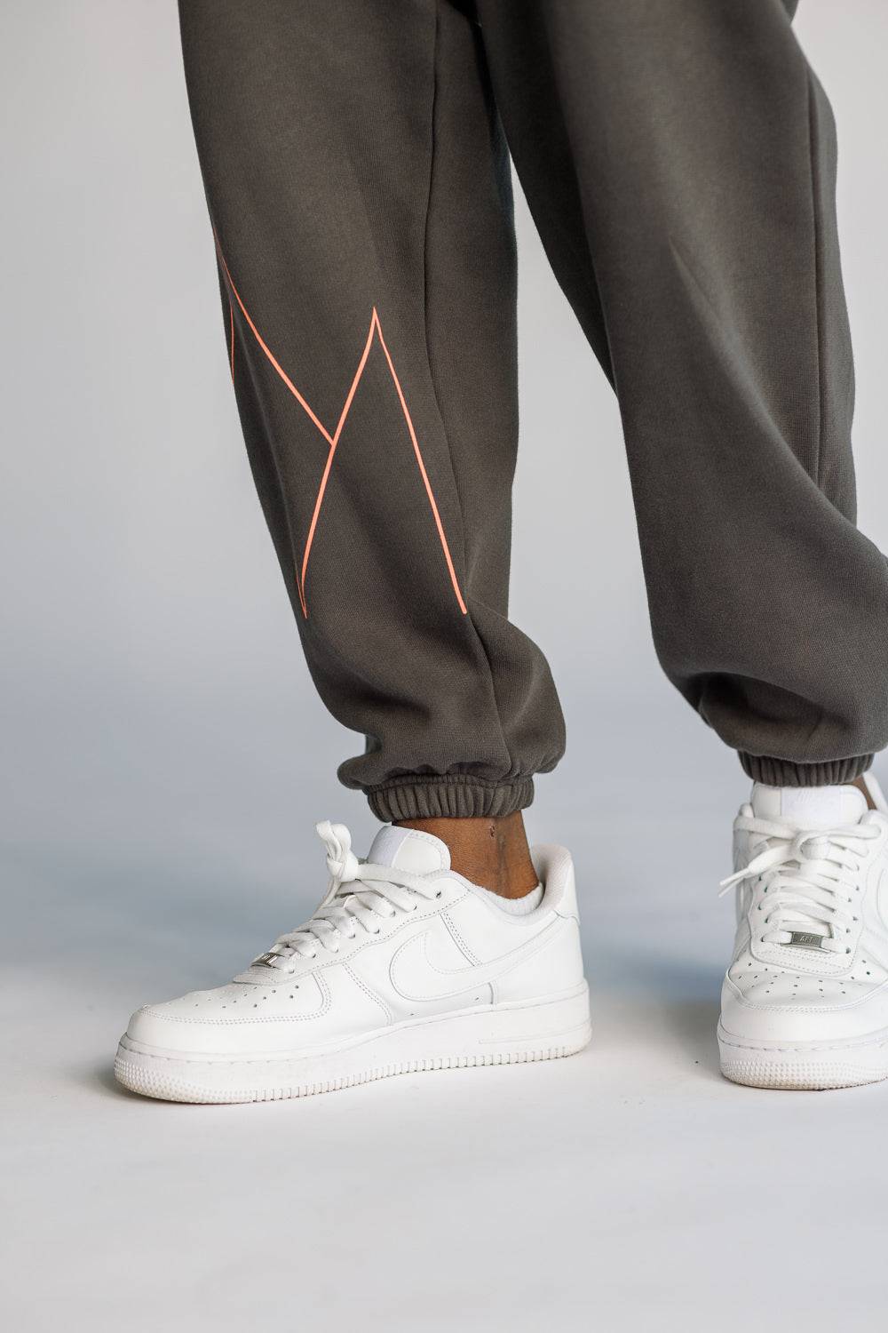 Karo Kauer Jogger Pants Graphit Kostenloser Versand international