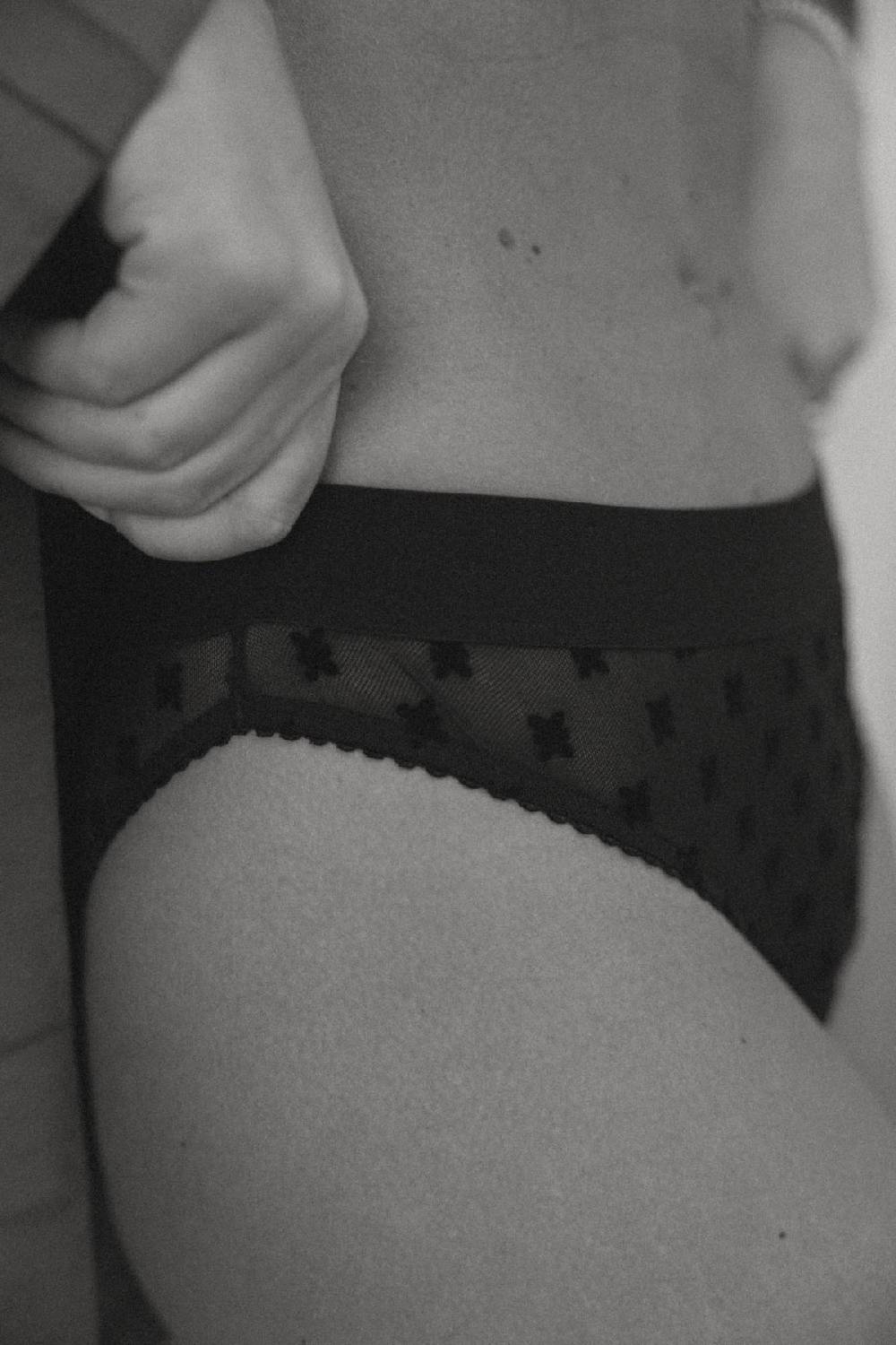 Karo Kauer Mesh Panty Black Top Angebot
