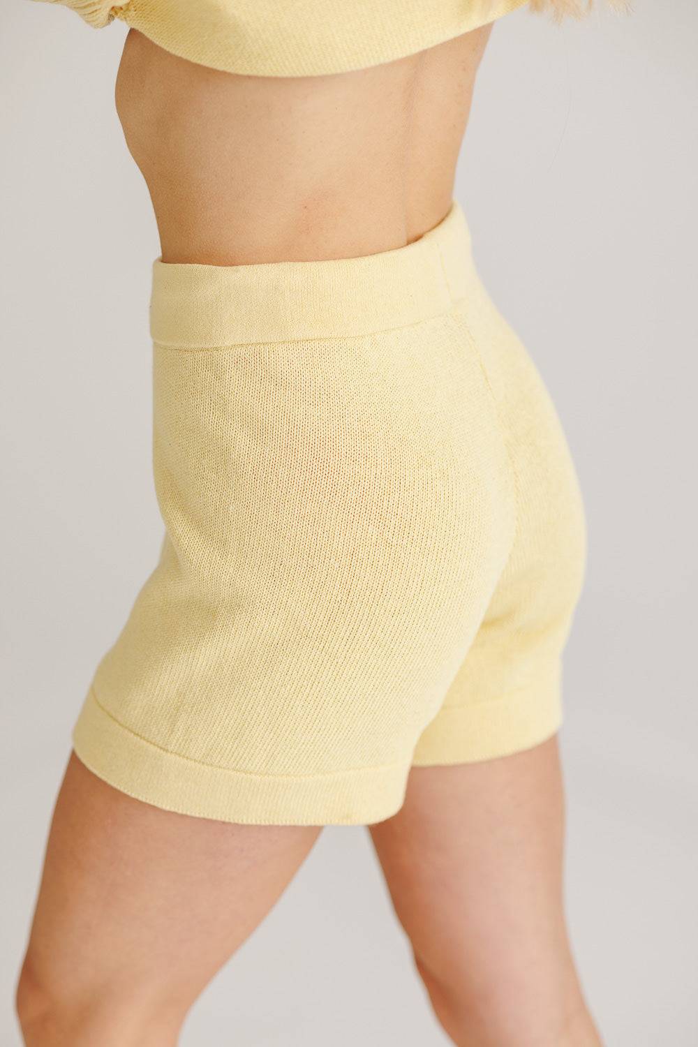 Karo Kauer Knit Shorts Light Yellow zollfrei