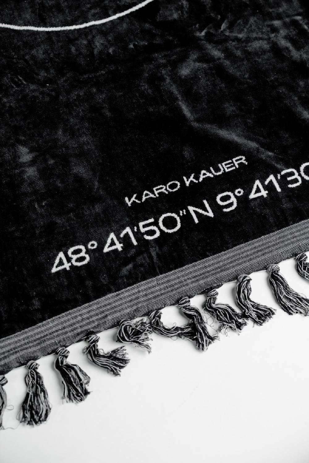 Karo Kauer Beach Towel Black Logo Letzte 3 Tage
