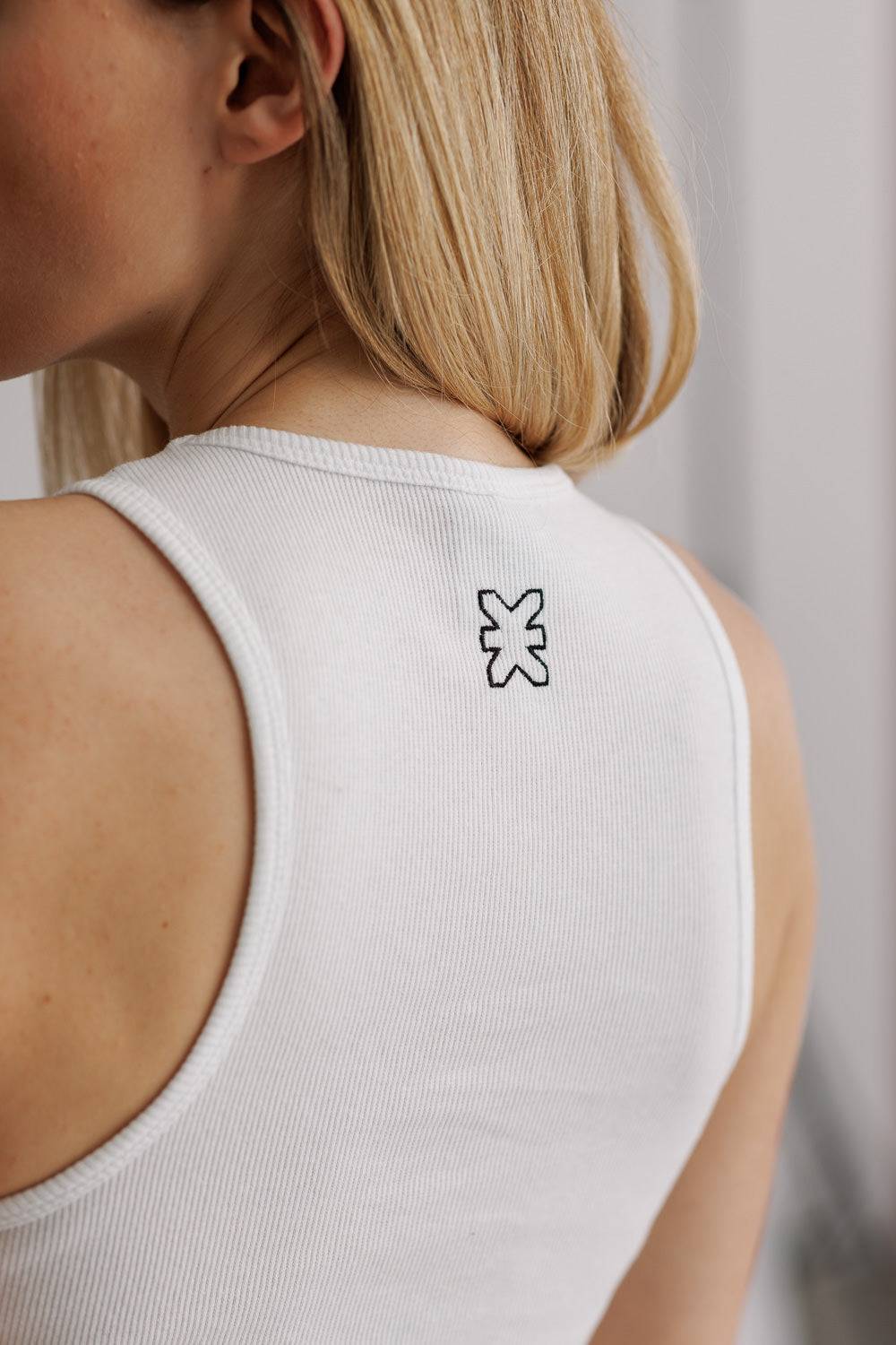 Karo Kauer Rib Top Basic White Cyber Monday