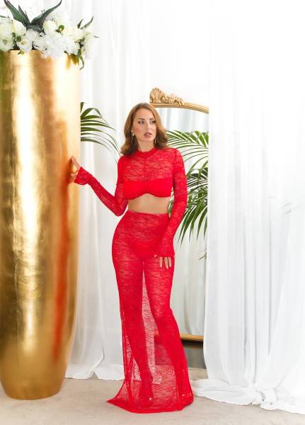 Koucla Sexy Koucla cropped Langarmshirt aus Spitze Räumungsverkauf