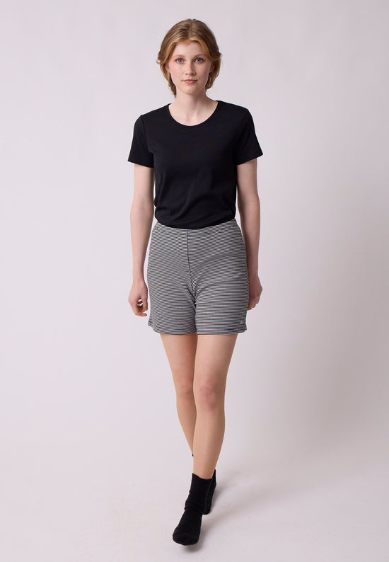 Lana Natural Wear Short, Modell Luna Fabrikladen