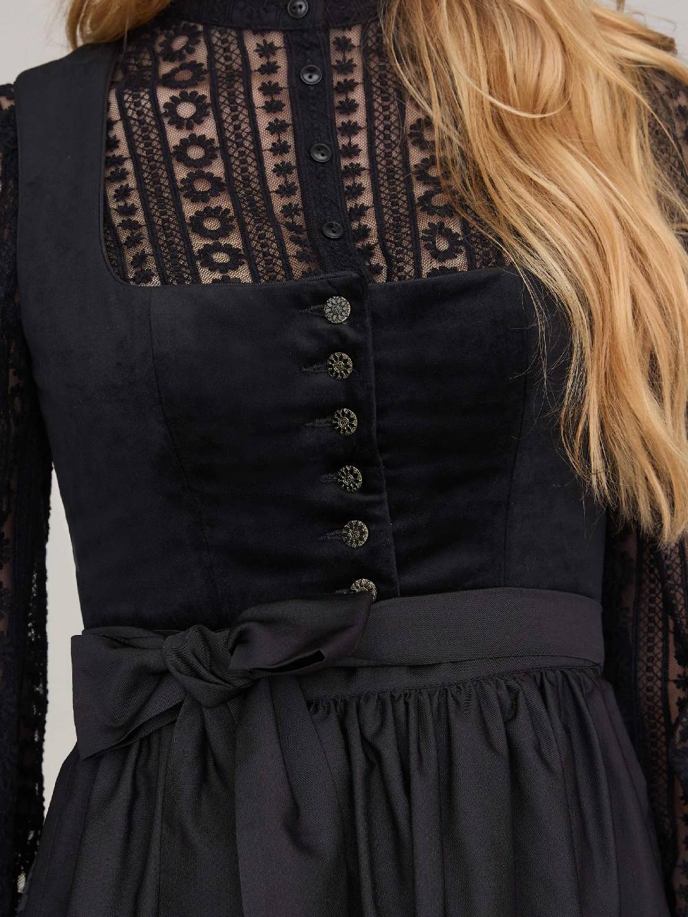 Limberry Schwarzes Dirndl mit Knöpfen - GEORGINA ANTIQUE BLACK Osterangebot