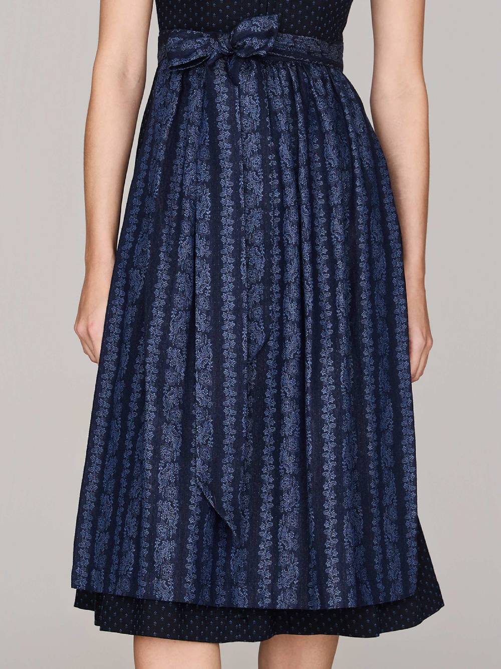 Limberry Dunkelblaues Dirndl mit Streublumen - VERA BLUE GRAPHITE Begrenzte Freigabe