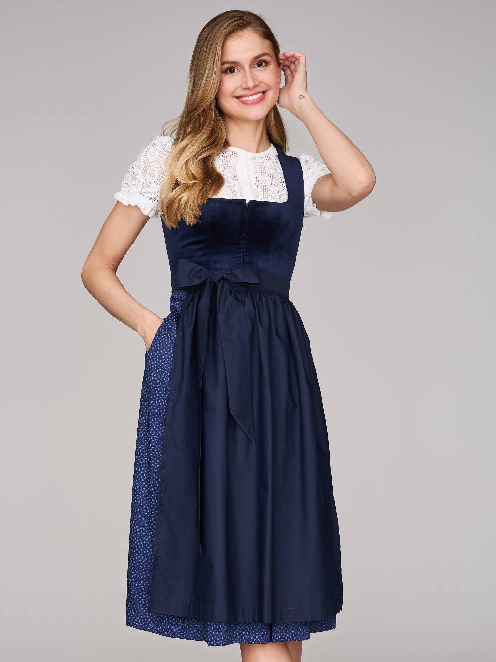 Limberry Dunkelblaues Dirndl mit Samt-Mieder - CLARISSA PAGEANT BLUE Kostenloser Versand international
