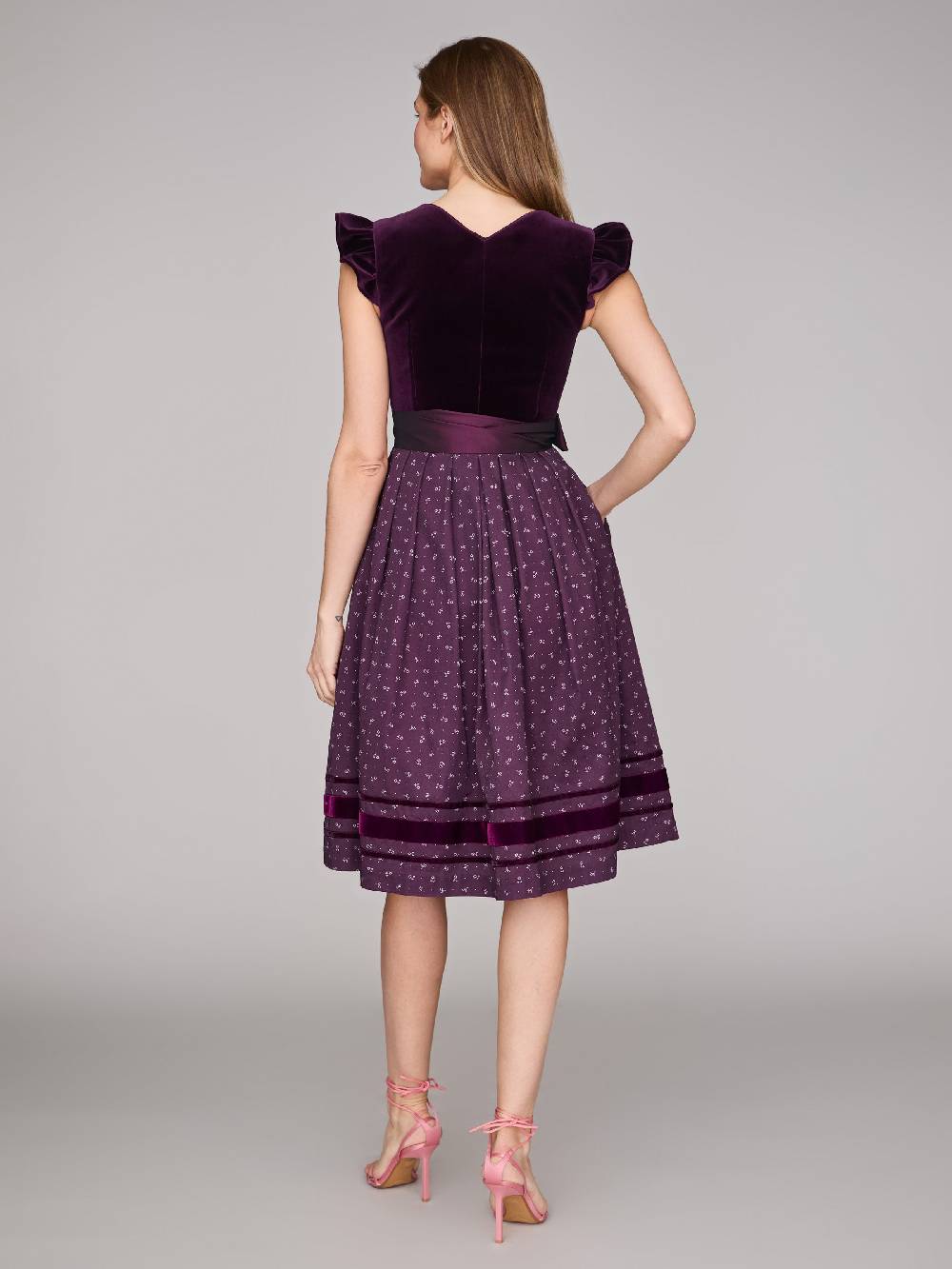 Limberry Samtdirndl in Aubergine mit abknöpfbarem Arm - MELISSA AUBERGINE Online