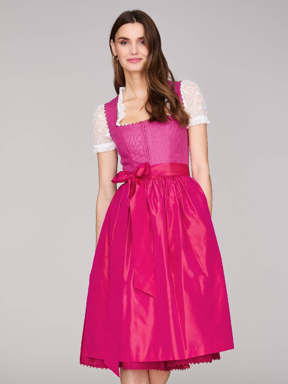 Limberry Weiße Dirndlbluse mit Stehkragen - MILLIE Preisnachlass