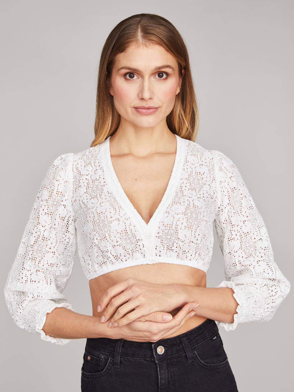 Limberry Weiße Dirndlbluse mit langen Ärmeln - CHIARA Black Friday