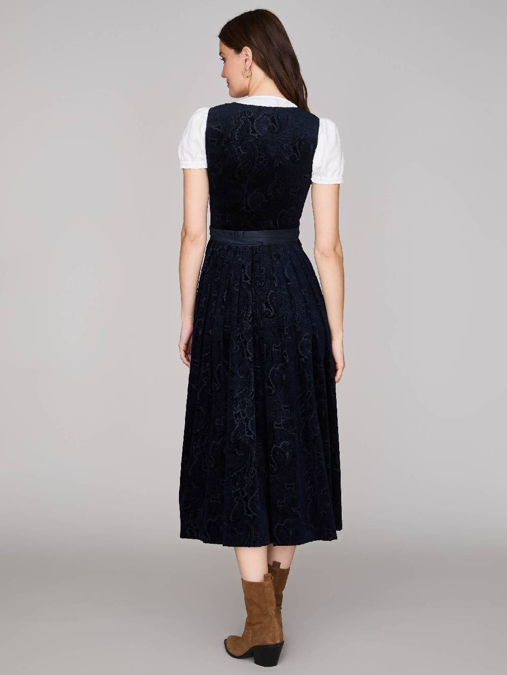 Limberry Nachtblaues Dirndl aus gemustertem Samt - MONIKA NACHTBLAU Osterangebot