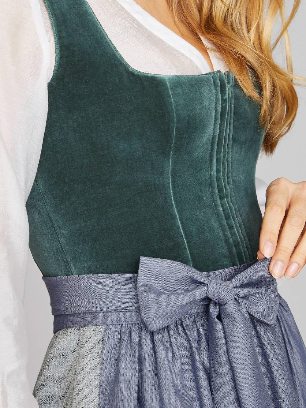 Limberry Dirndl mit Samt-Mieder in Eucalyptus - DELILAH EUCALYPTUS Super Sparpreis