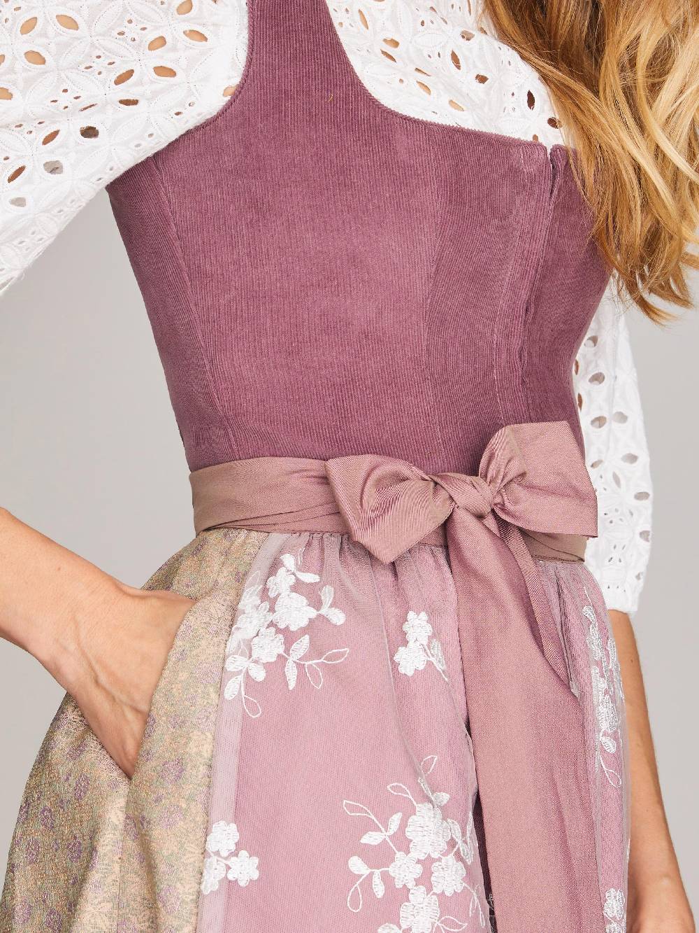 Limberry Pflaumen-farbenes Dirndl mit Cord-Mieder - CAMILLE FADED PLUM Vierteljährliche Förderung