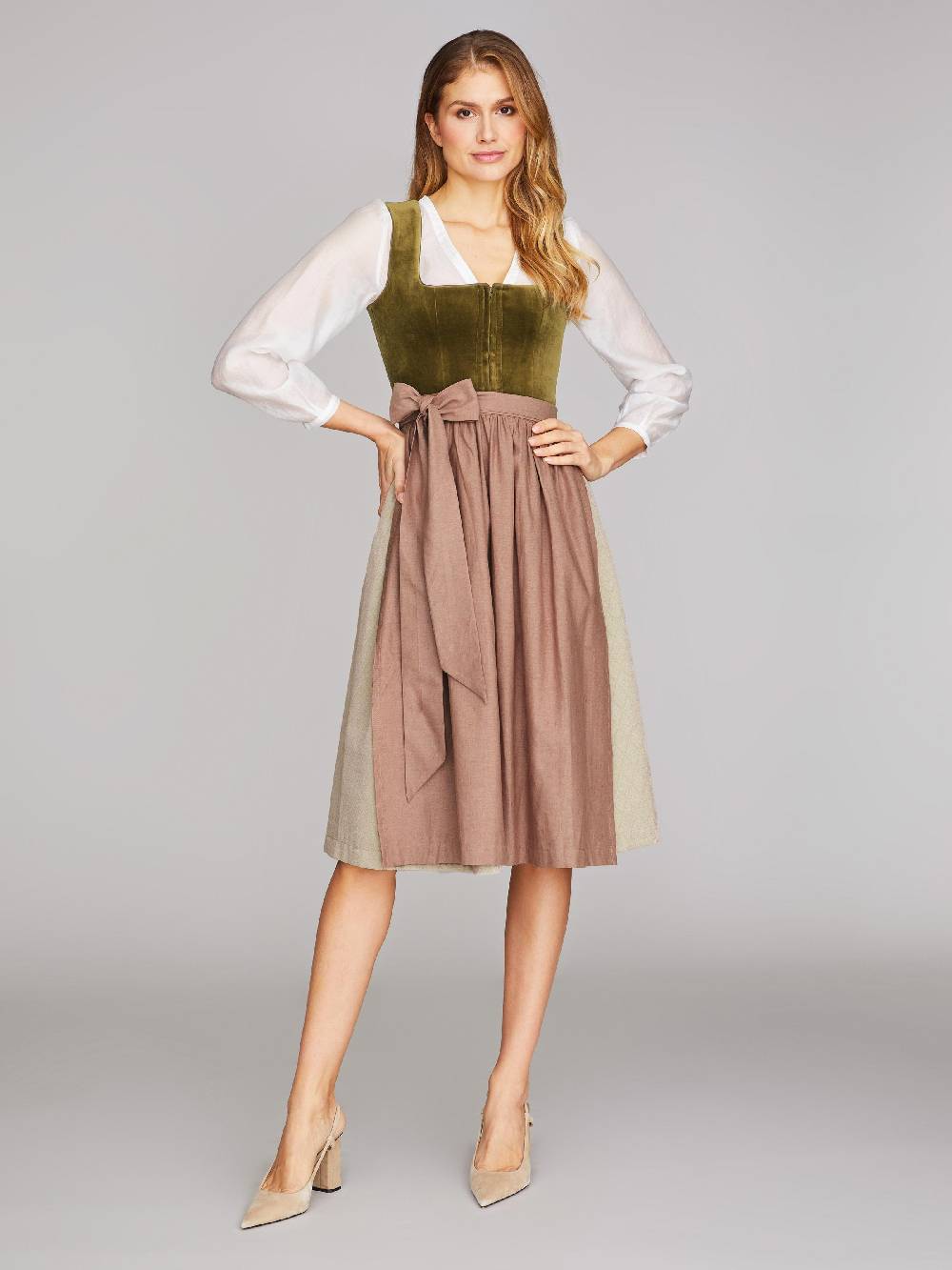 Limberry Olivgrünes Dirndl mit Samt-Mieder - DELILAH OLIVE zollfrei