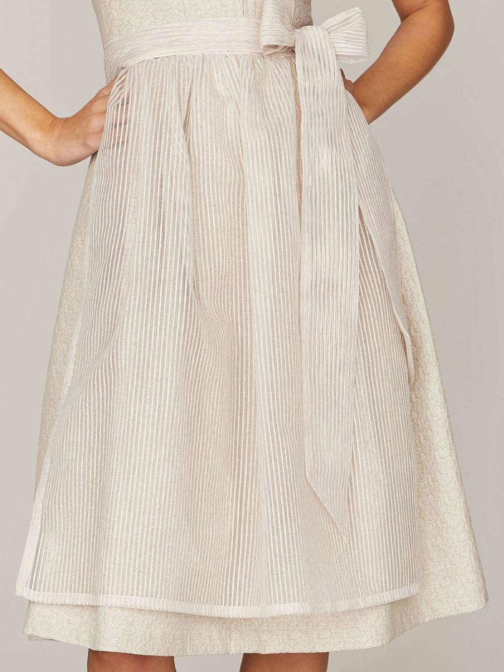 Limberry Gestreifte Dirndlschürze in Beige - FRIEDA Osterangebot