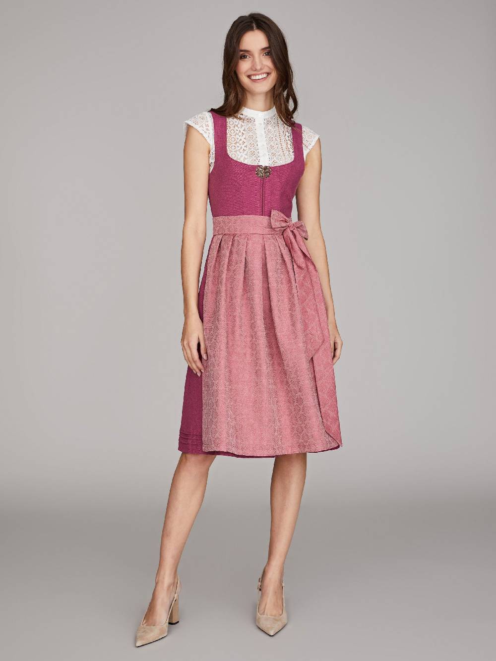 Limberry Beerenfarbenes Dirndl mit goldener Zierschnalle - PALOMA BEERE Meist gekauft