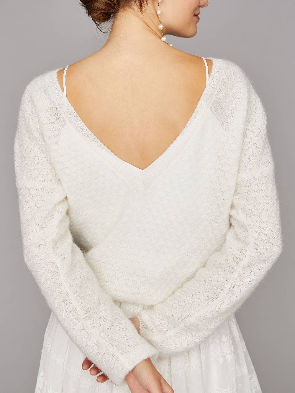 Limberry Cremefarbener Braut-Pullover mit tiefem V-Ausschnitt hinten - LARA Räumungsverkauf