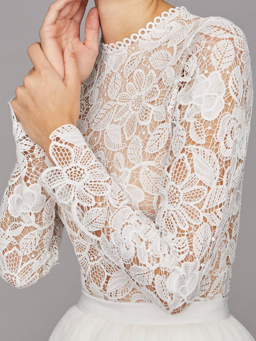 Limberry Langärmliger Braut-Body mit Blumen-Spitze - CARLA Sonderangebot der Fabrik