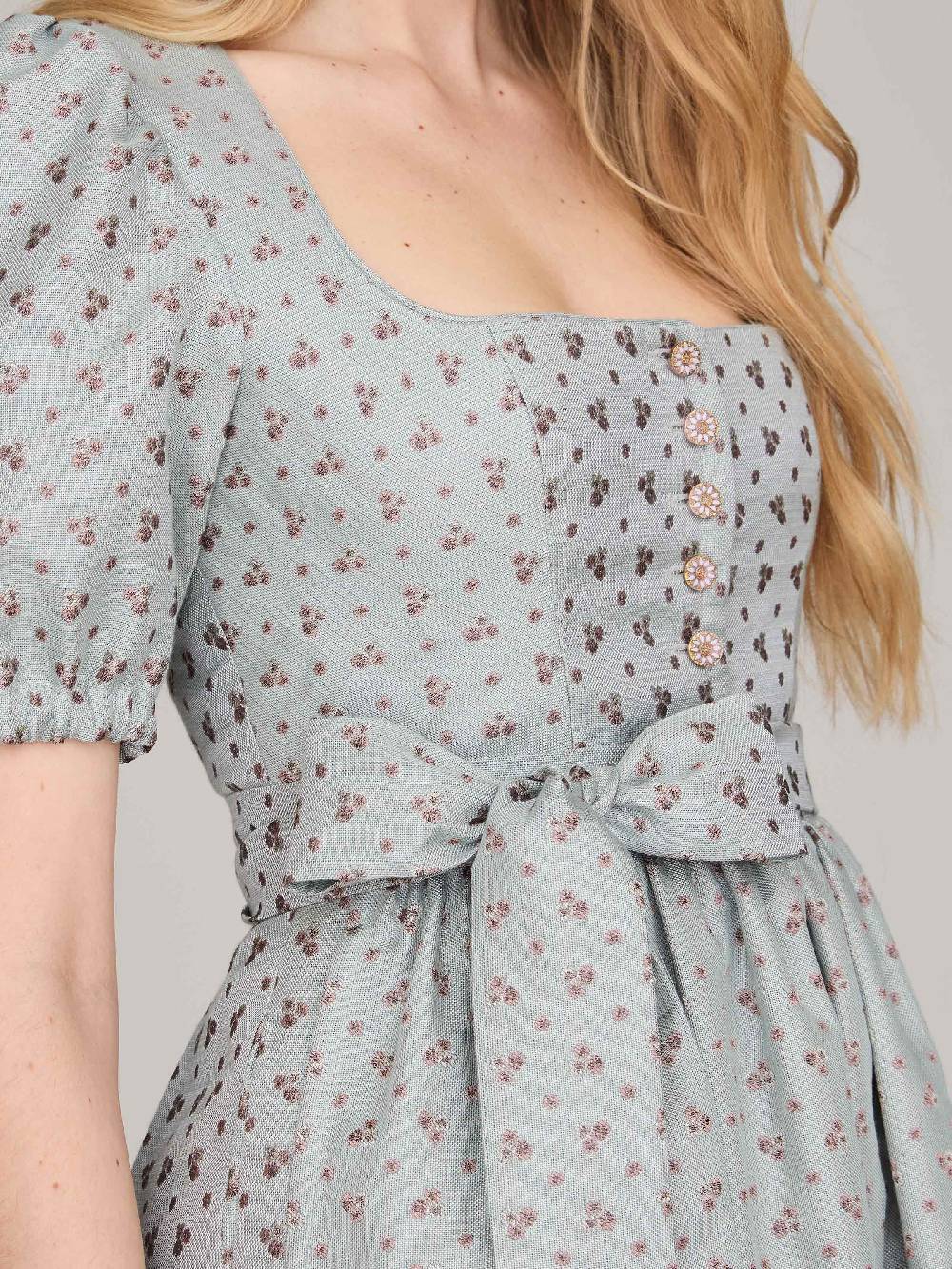 Limberry Hellblaues Dirndl mit Puffärmeln - LOTTIE BLUE HAZE Nur für heute