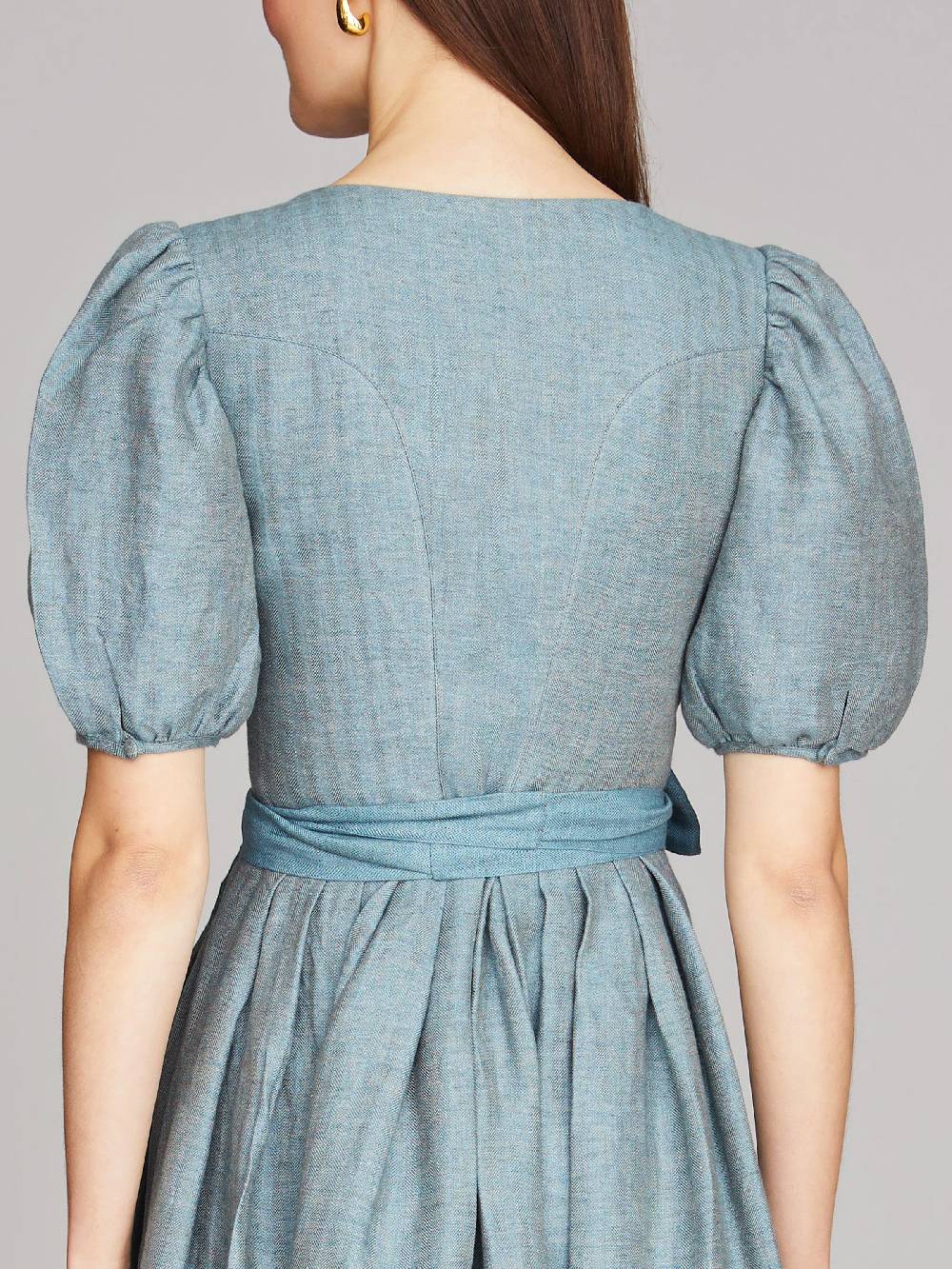 Limberry Blaues Dirndl mit Ärmeln - LINA ARONA BLUE Nur noch ein Tag übrig