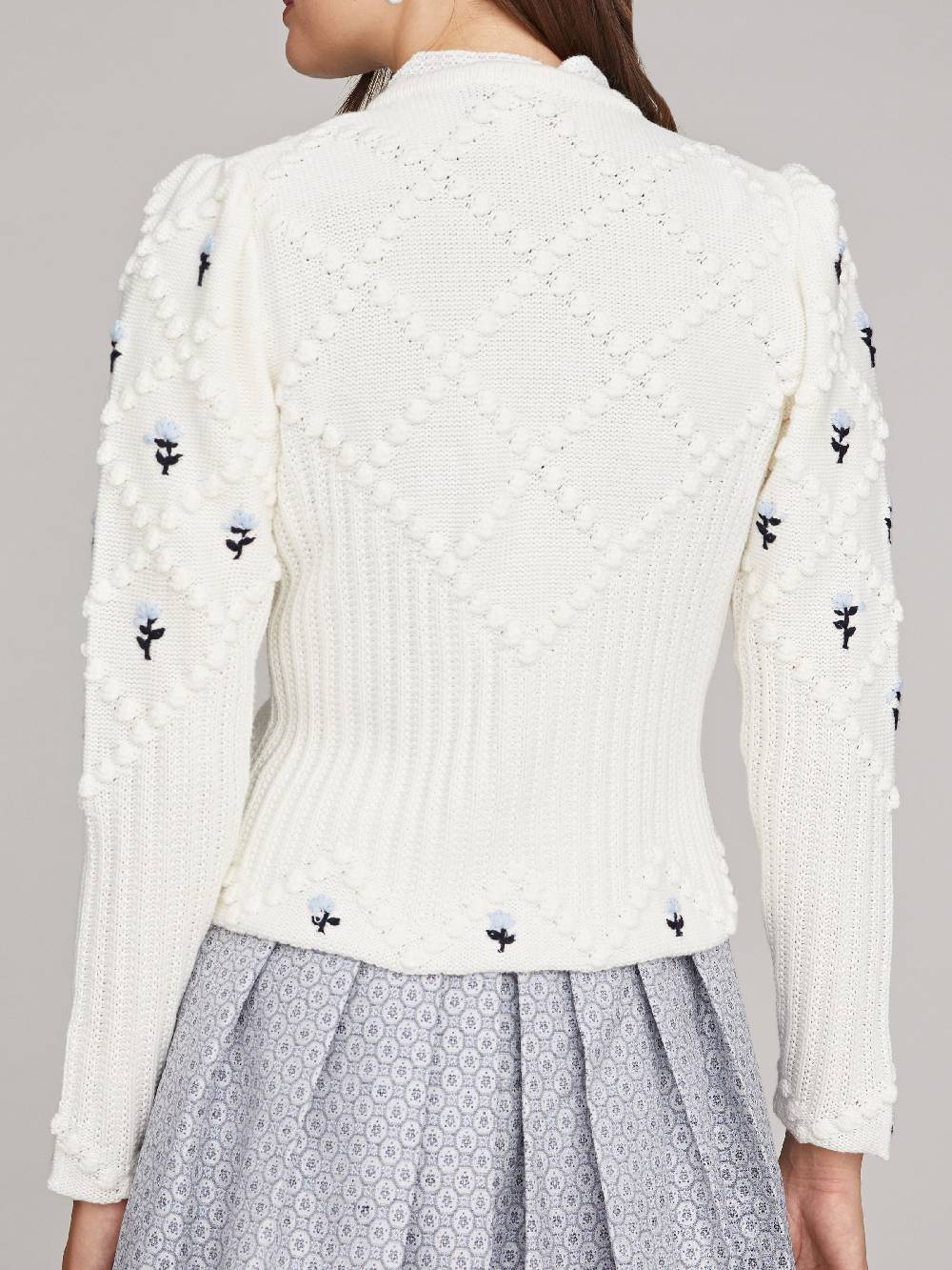Limberry Cremeweiße Strickjacke mit blauer Blumenstickerei - ROMY Black Friday