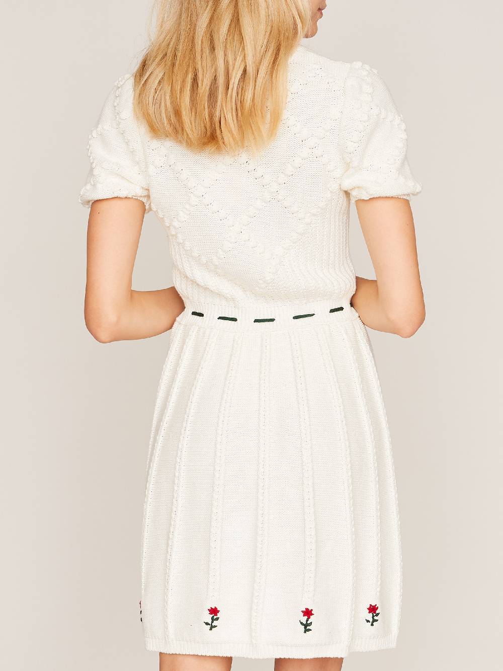 Limberry Weißes Strickkleid mit Blumenstickerei - HEIDI Bestseller