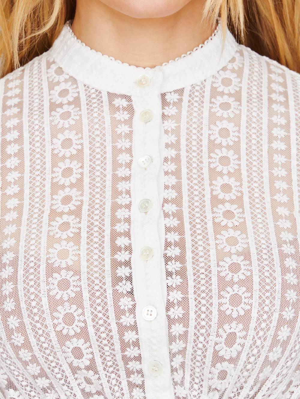 Limberry Dirndlbluse in Weiß mit Flügelarm - RUTH Super Sparpreis
