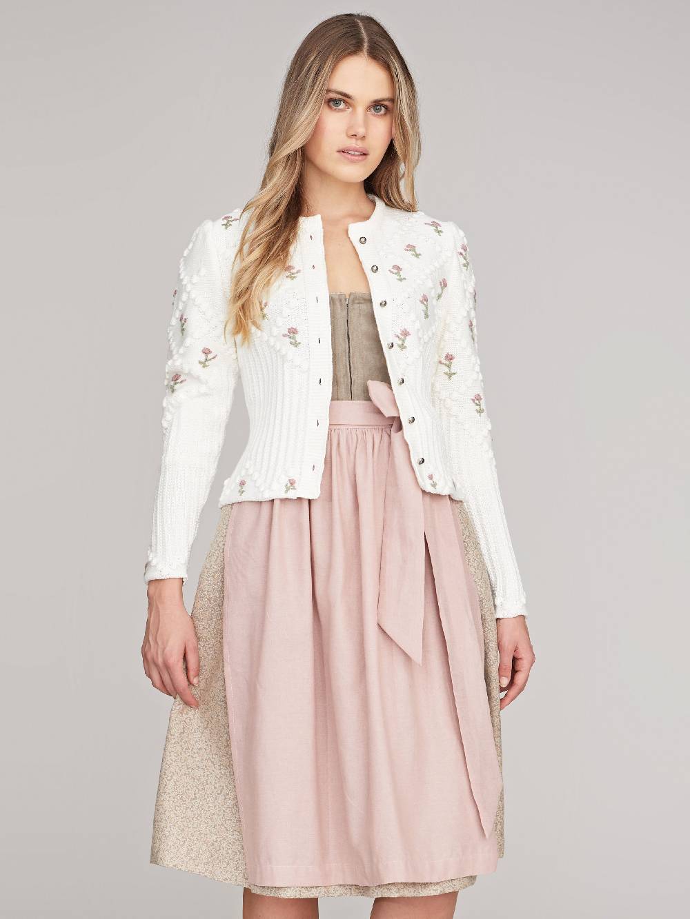 Limberry Cremeweiße Strickjacke mit rosa Blumenstickerei - ROMY Bis zu 50% Rabatt