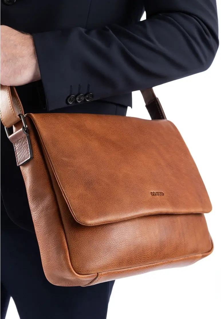 Lloyd MESSENGER BAG Art. C24-12010-OG Osterangebot