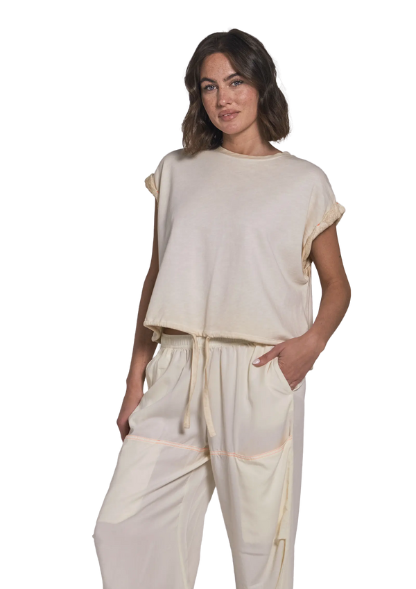Love Joy Victory Crop T-Shirt Genti Fabrikpreis