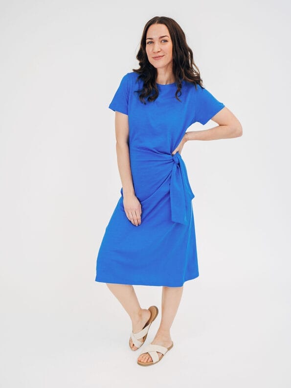 Mademoiselle YéYé Shirtkleid mit Knotendetail aus Bio-Baumwolle 2025