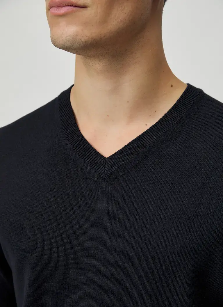 Maerz Muenchen V-Pullover100% MerinowolleArt. Nr. 420400-399 Osterangebot