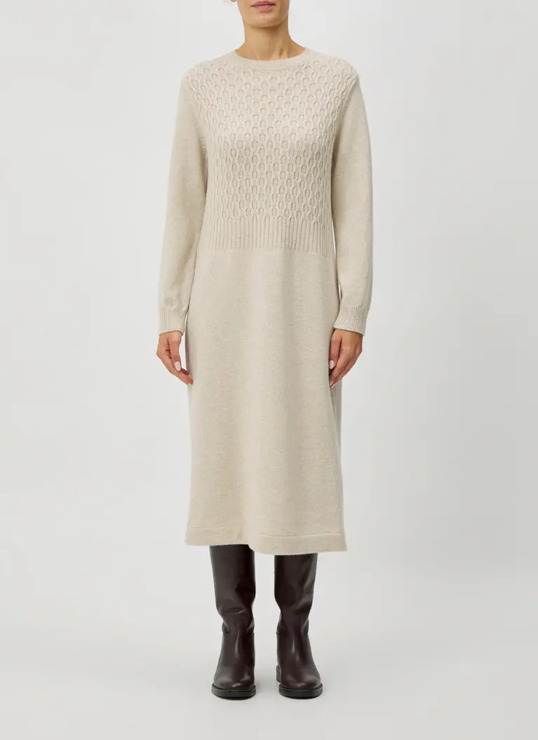 Maerz Muenchen Kleid100% SchurwolleArt. Nr. 397000-112 Valentinstagsangebot