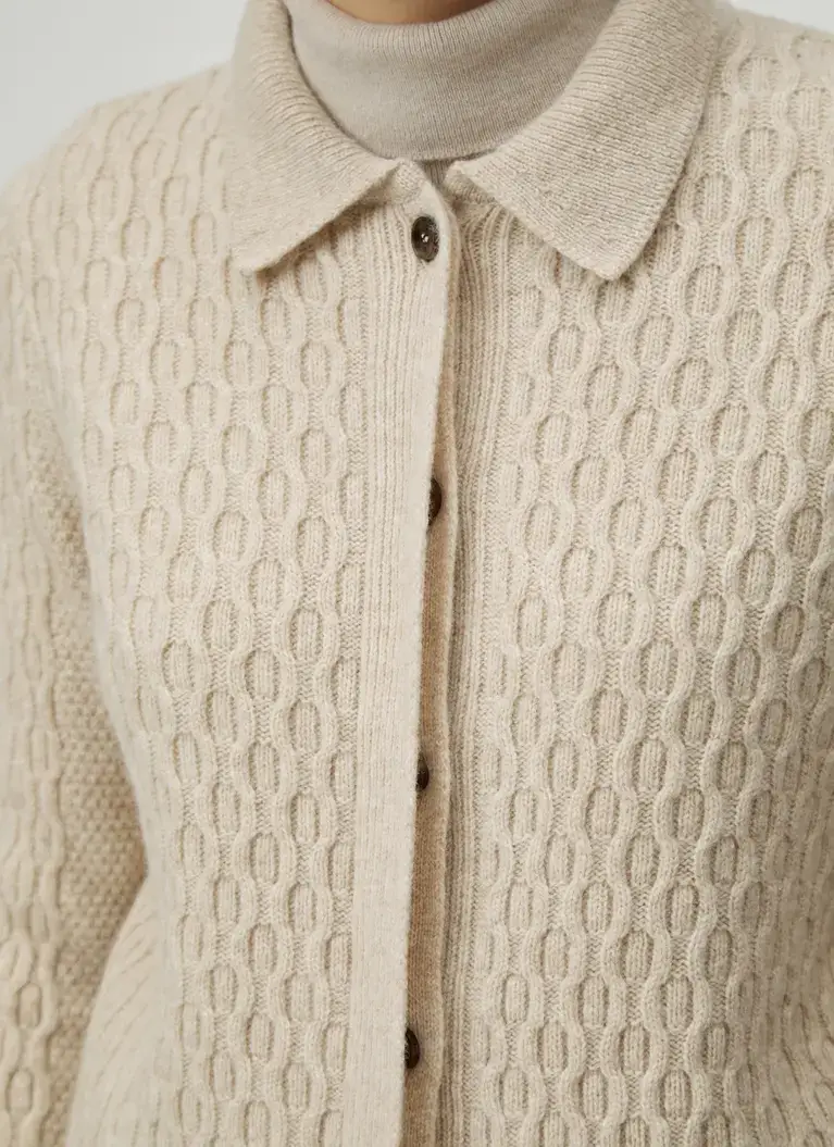 Maerz Muenchen Strickjacke100% SchurwolleArt. Nr. 257700-112 Zeitlich begrenztes Angebot