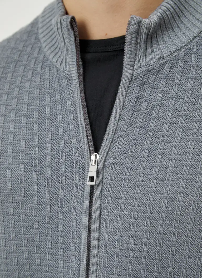 Maerz Muenchen Strickjacke100% SchurwolleArt. Nr. 580600-579 Valentinstagsangebot