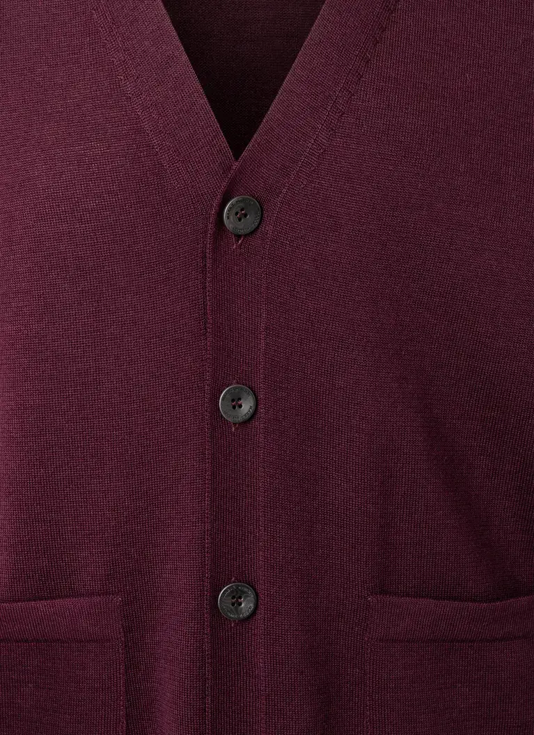 Maerz Muenchen Strick Cardigan100% MerinowolleArt. Nr. 581000-488 Zeitlich begrenztes Angebot
