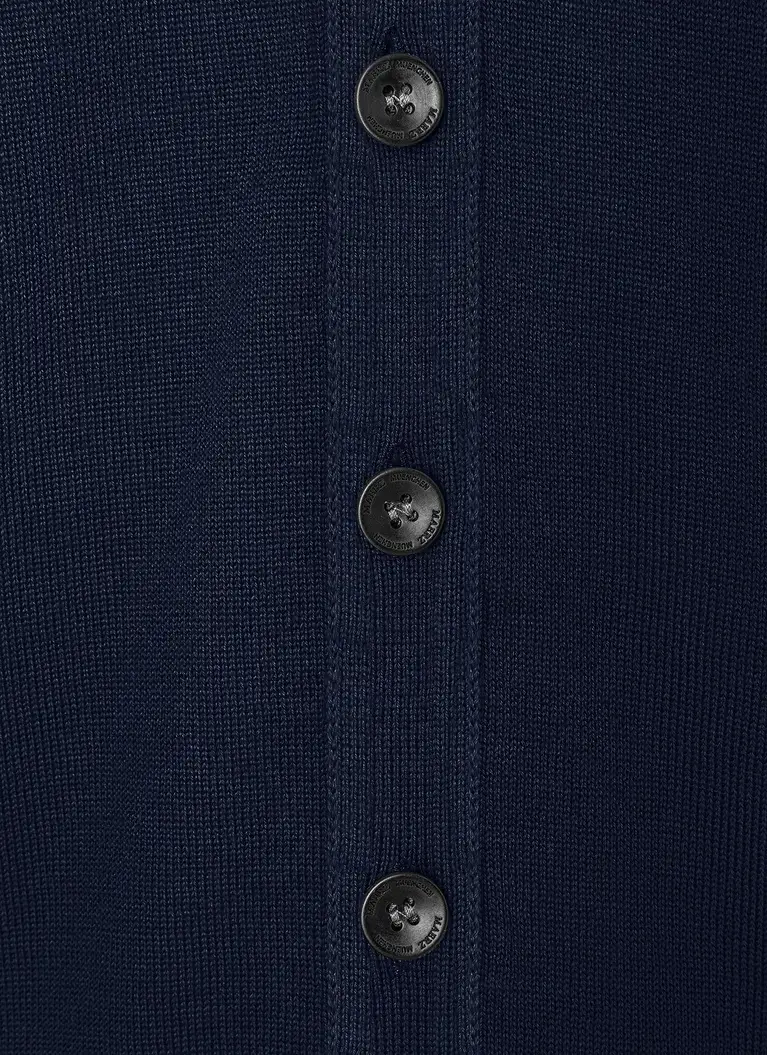 Maerz Muenchen Strickweste100% MerinowolleArt. Nr. 580500-399 Nur noch ein Tag übrig