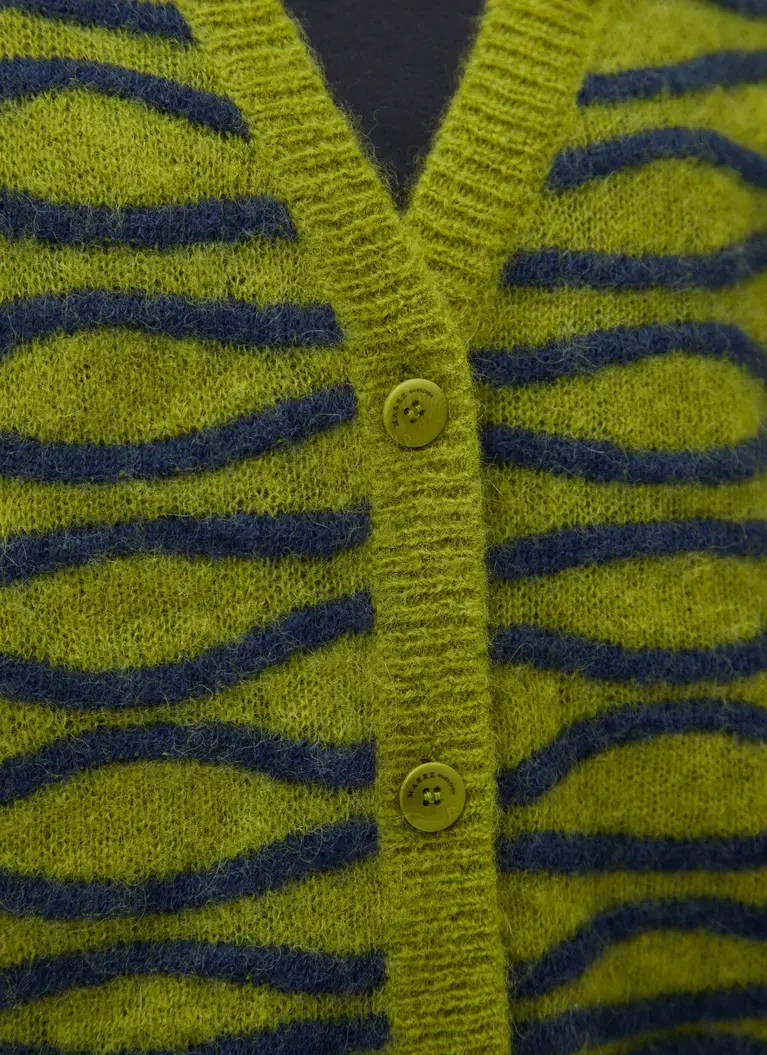 Maerz Muenchen StrickjackeAlpaka-Mohair-MixArt. Nr. 255801-282 Valentinstagsangebot