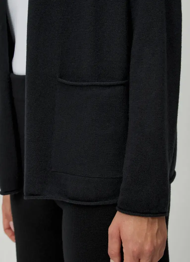 Maerz Muenchen Strickjacke100% Geelong-WolleArt. Nr. 235700-595 Im Verkauf