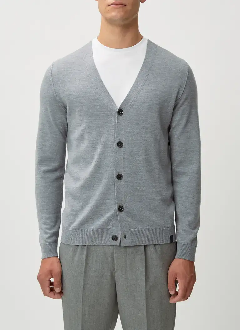 Maerz Muenchen Strickjacke100% MerinowolleArt. Nr. 520700-536 Wochenangebot