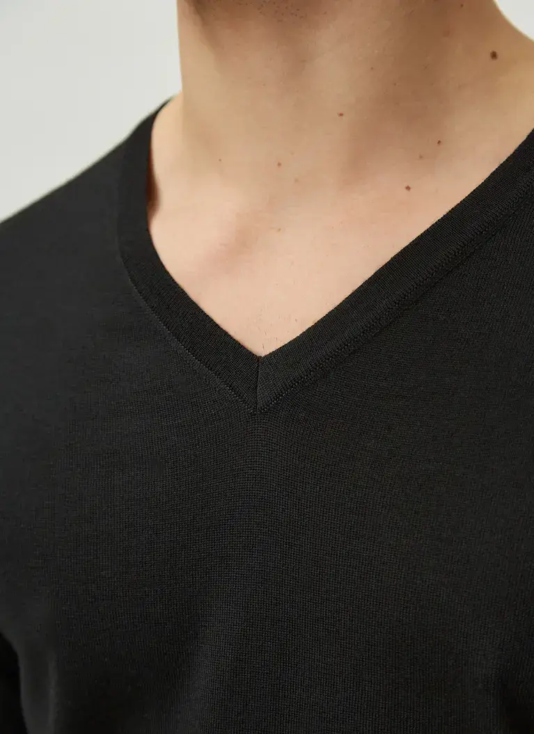 Maerz Muenchen V-Pullover100% MerinowolleArt. Nr. 403800-595 Saisonale Angebote