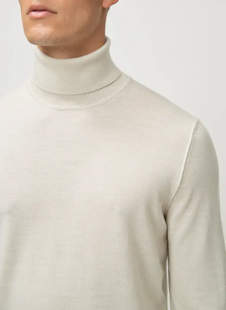 Maerz Muenchen Rollkragenpullover100% MerinowolleArt. Nr. 420600-132 Auslauf