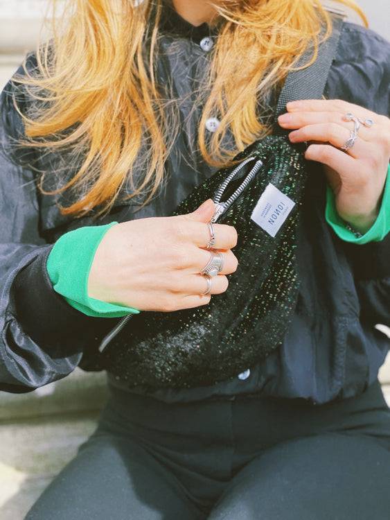 Nonoi Studio Bauchtasche BENJA // Schwarz + Glitzer Kostenlose Rückgabe