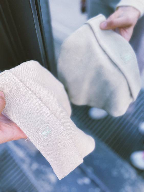Nonoi Studio HELLBRAUNE MÜTZE "MILANO" AUS KASCHMIR // UNISEX Outlet