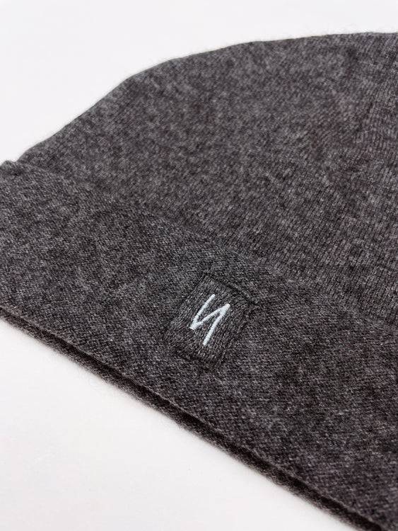 Nonoi Studio MÜTZE GRAU "TOKYO" AUS KASCHMIR // UNISEX Meist gekauft