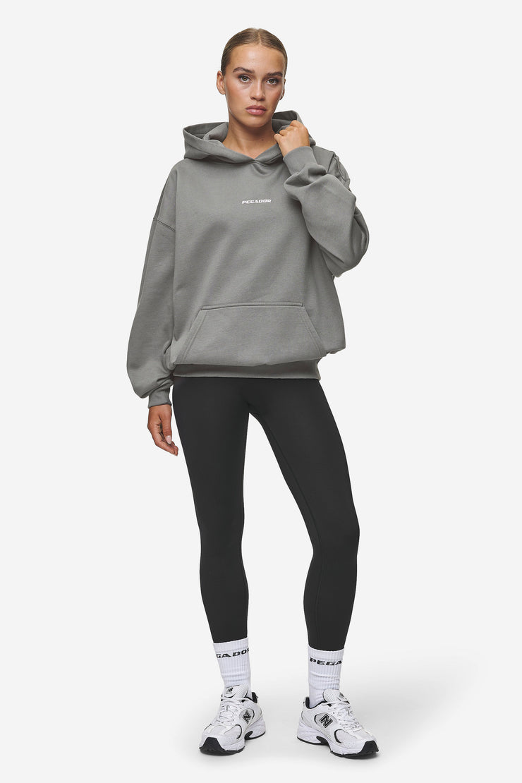 Pegador Clarita Logo Oversized Hoodie Washed Deep Grey White Gum Speichern exportieren