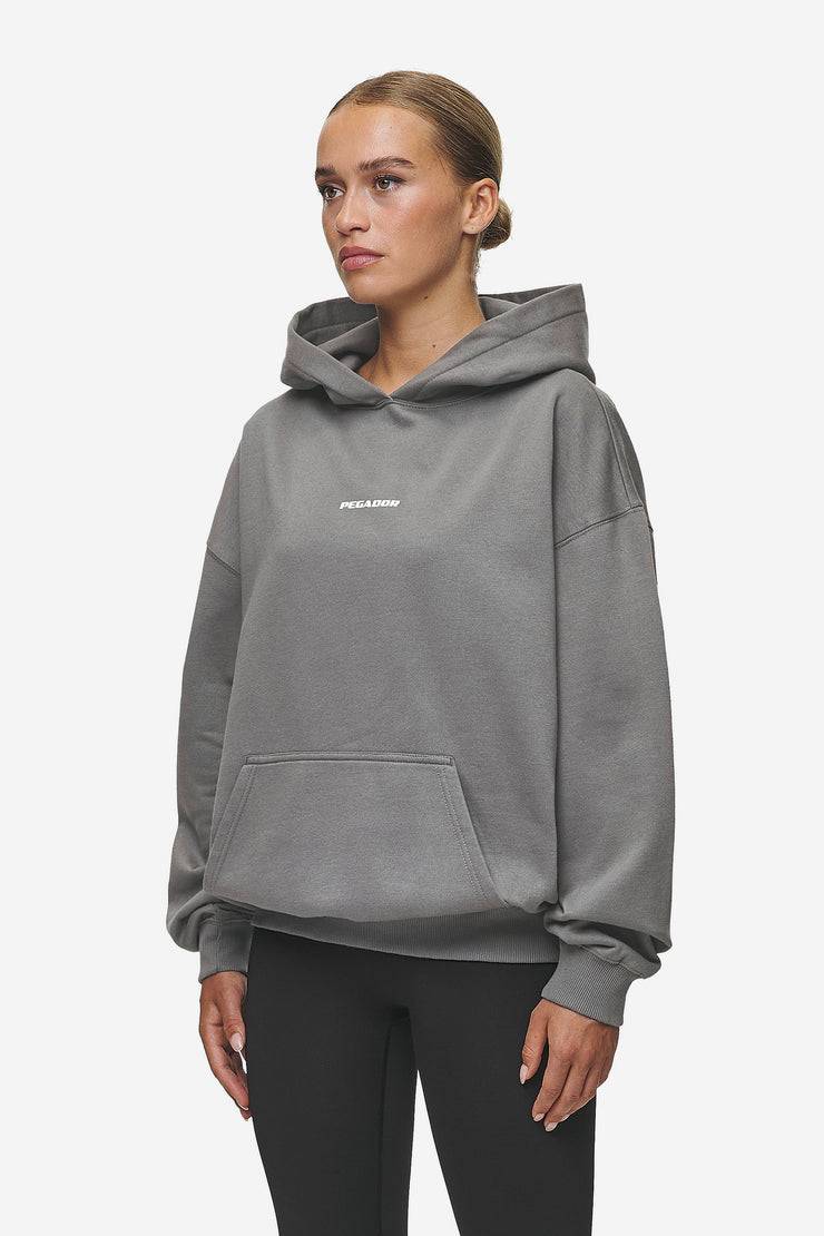 Pegador Clarita Logo Oversized Hoodie Washed Deep Grey White Gum Fabrik Onlineshop